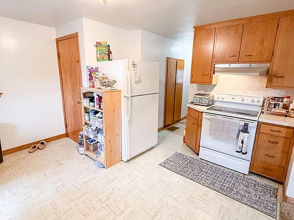 4th image of 4417 McComb Rd