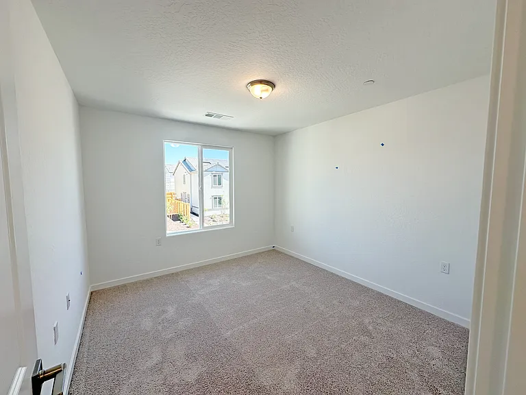 2nd Bedroom, upstairs
