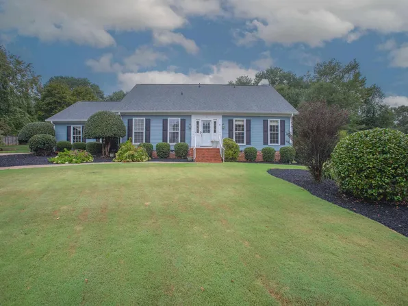 108 Berrywood Ct, Greer, SC 29650