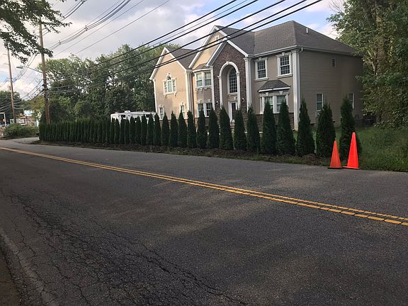 3rd image of 13 Deans Ln