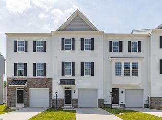 34 Dover Ct #34, Bridgeport, WV 26330