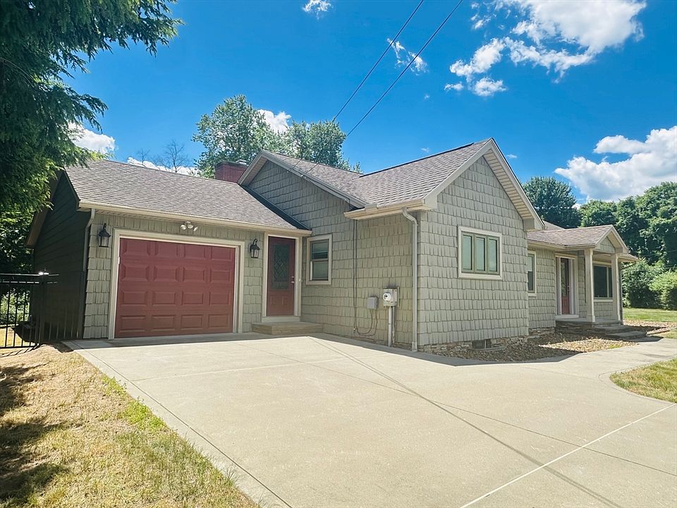 1st image of 36 Crescent Dr