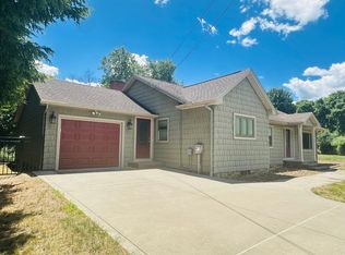 36 Crescent Dr, Ludlow, MA 01056