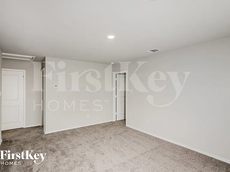6441 Cotton Rdg — Photo 13