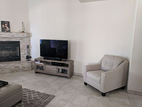 5th image of 585 Aster St
