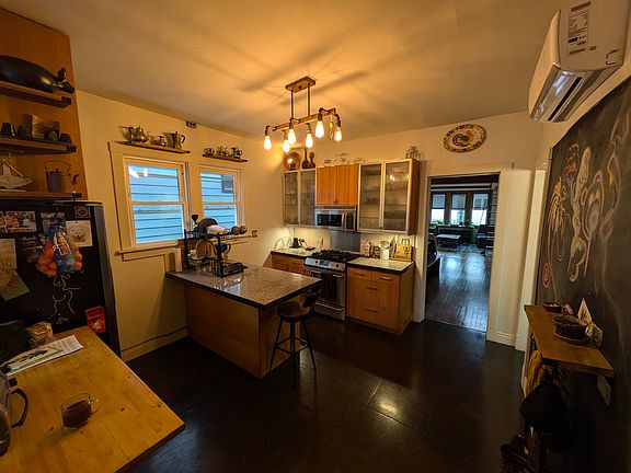 5th image of 1739 N Albany Ave Unit 2