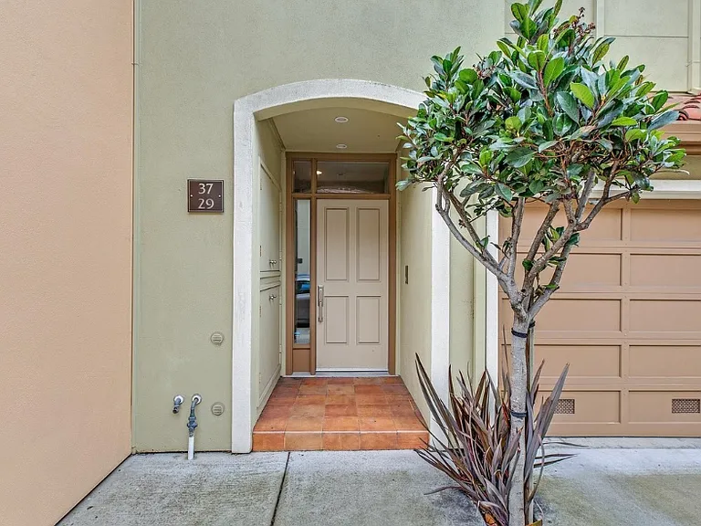 29 Megan Dr — Photo 4