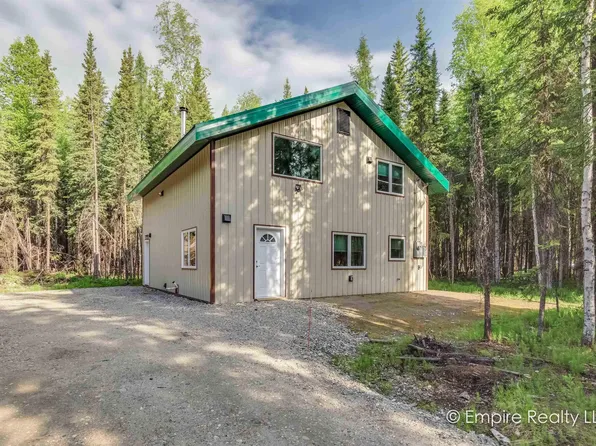 471 Northland Dr, North Pole, AK 99705