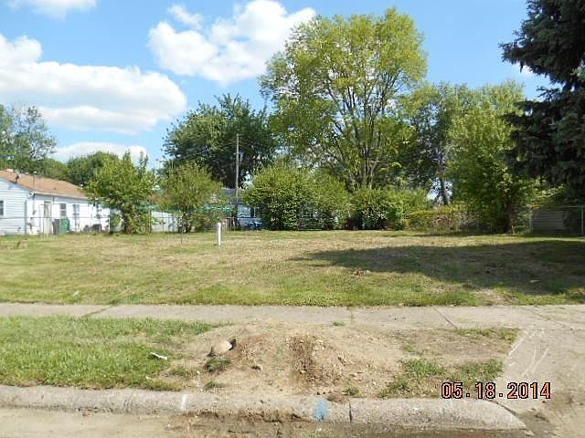 1st image of 38 Ramona Dr
