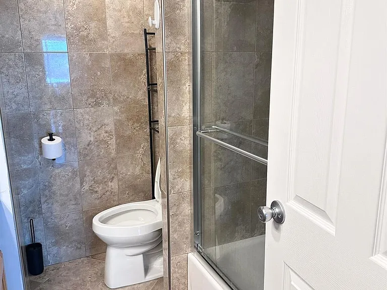 555 E William St #15J — Photo 13