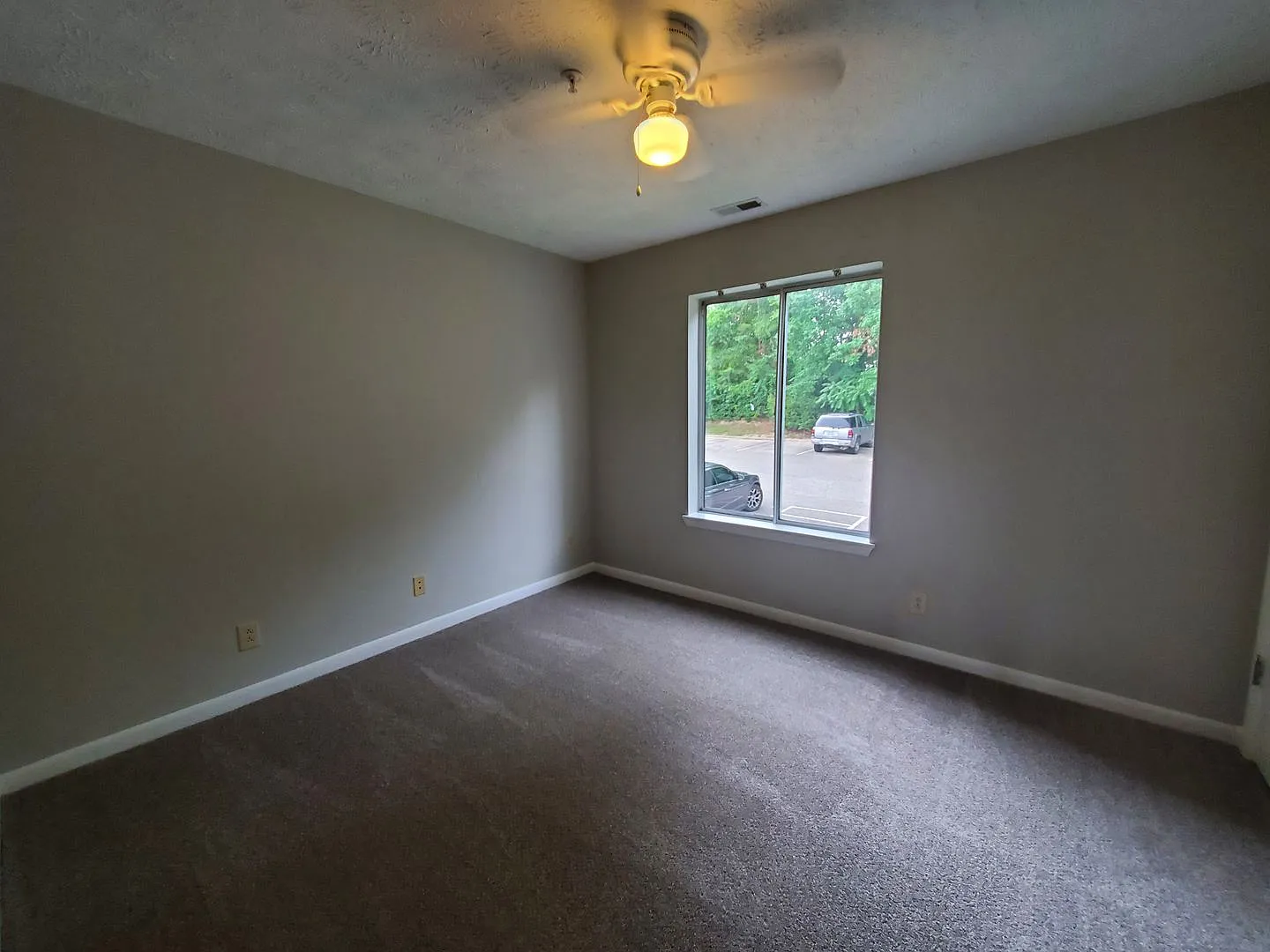3392-13 Galleria Dr ~ Galleria Place — Photo 4