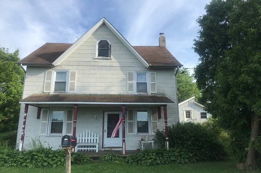 1st image of 2195 Grant Rd
