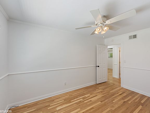 5th image of 8027 Moorcroft Ave