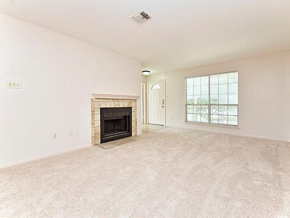 5th image of 2626 Holly Hall St APT 606