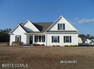 415 Waverly Ct, Newport, NC 28570
