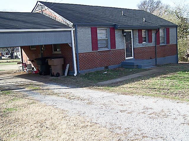 2nd image of 4925 Yorktown Rd