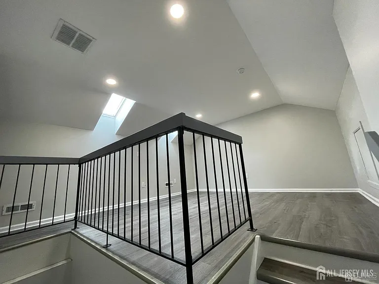 42 Ashford Dr — Photo 16