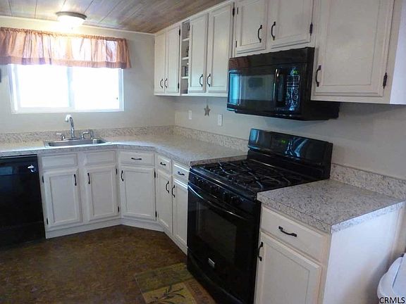 3rd image of 146 Paine St