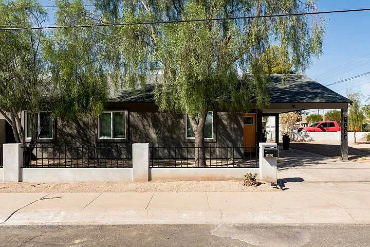 1450 E Hoover Ave — Photo 4
