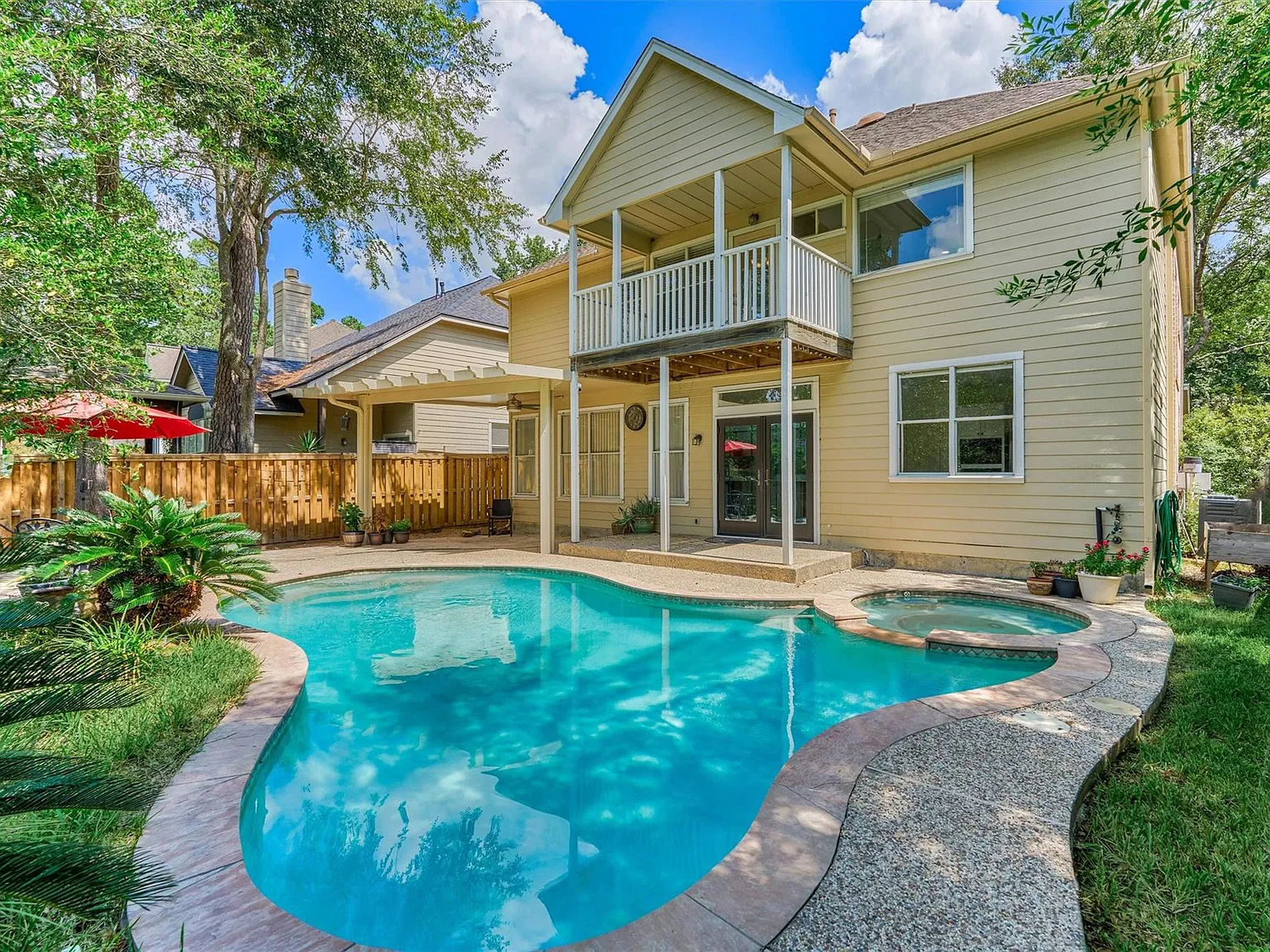4 bed, 2.5 bath, 2766 sqft, $3,650 — Photo 3