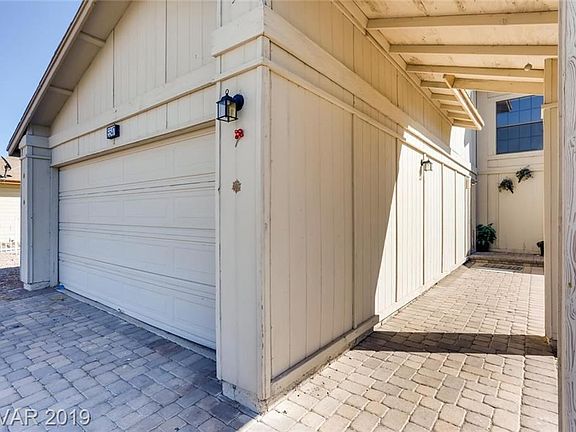 2nd image of 5547 Big Sea St