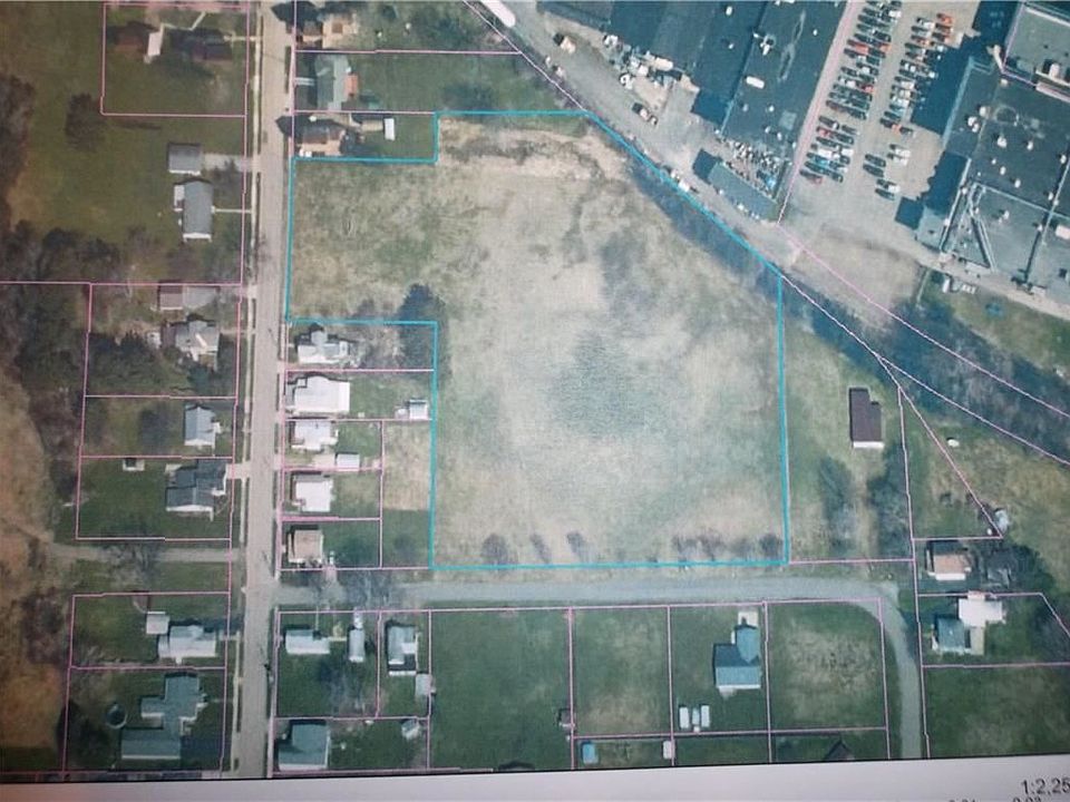 1st image of 161 Grossman Ave