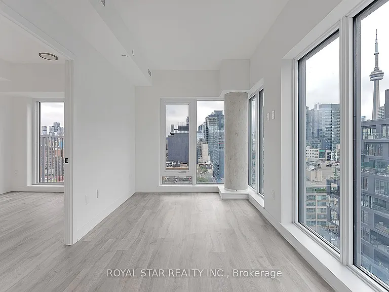 2 Augusta Ave #Penthouse 04 — Photo 19
