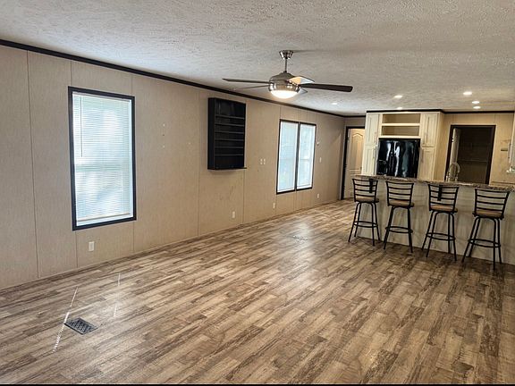 5th image of 342 Dove Ln