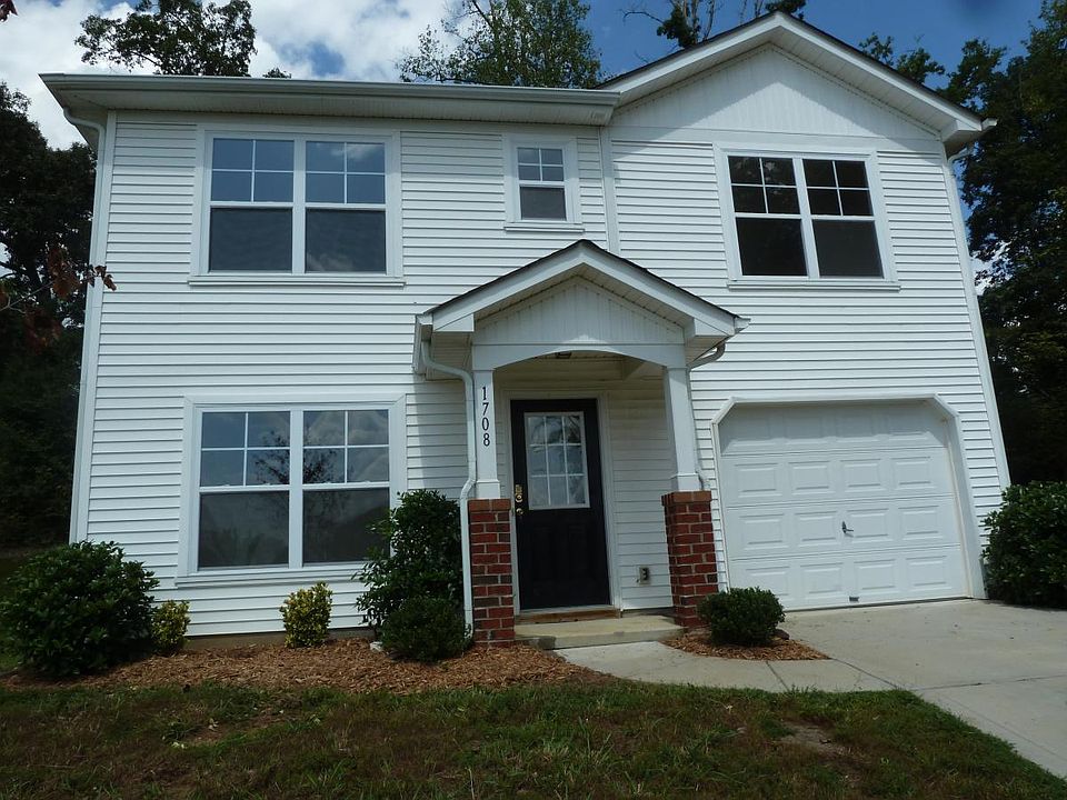 Quiet end of culdsac.