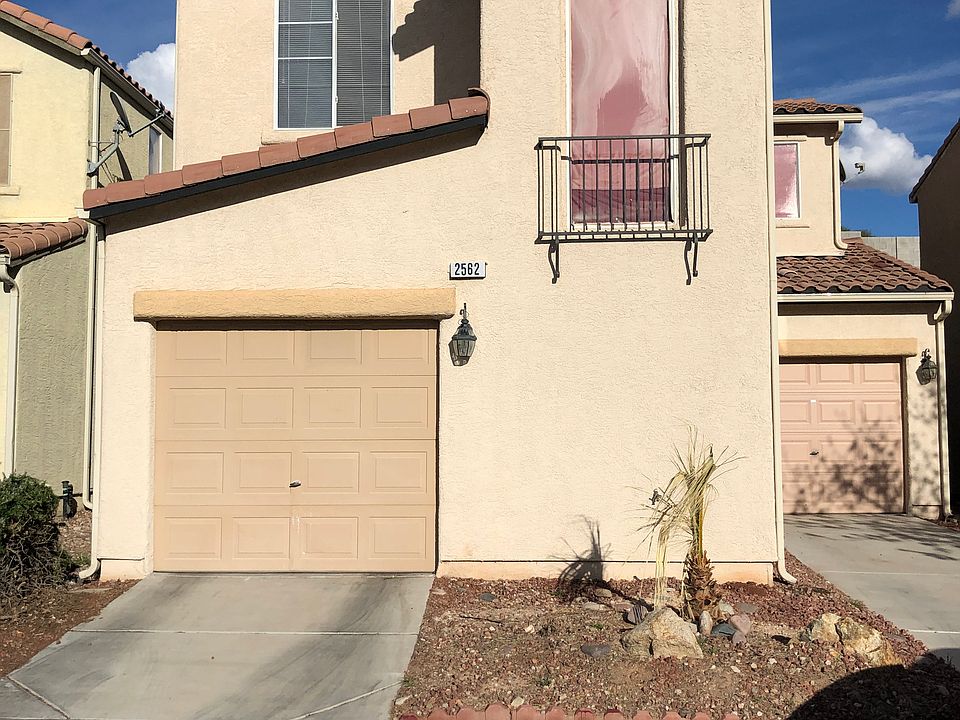 1st image of 2562 Olay St #332