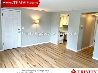 628 Collins Ave APT 1, Clarksburg, WV 26301