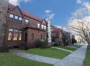 6464 82nd St, Middle Village, NY 11379
