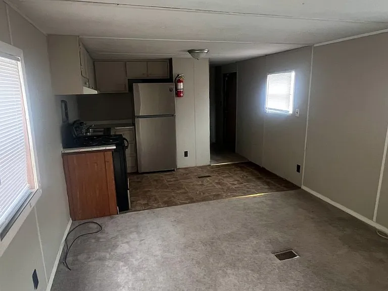 1219 W Oglethorpe Hwy — Photo 16