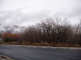 886 Fence Post Rd, Fruit Heights, UT 84037