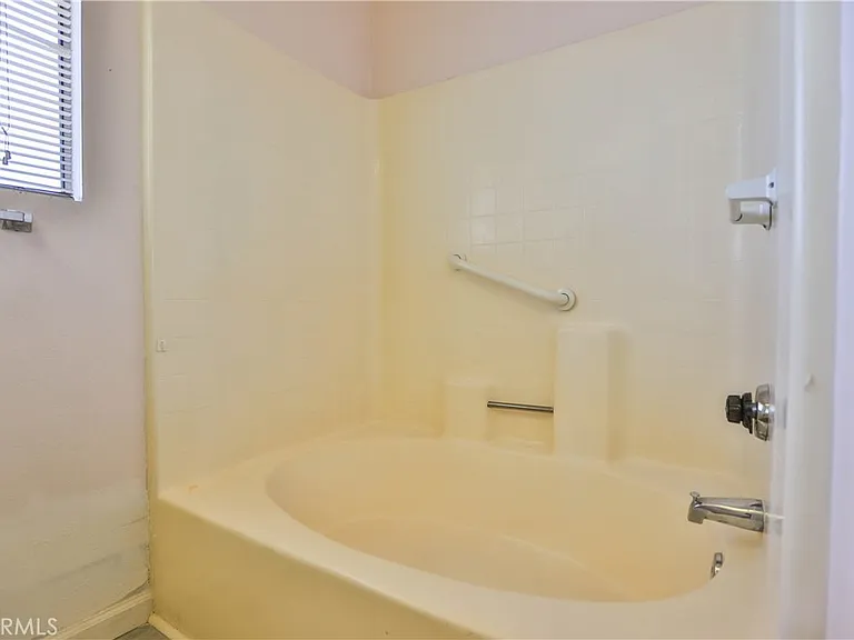 24307 Carman Ln — Photo 35