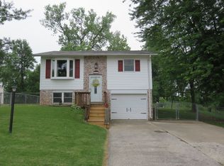 34087 Teakwood Pl, Brighton, IL 62012