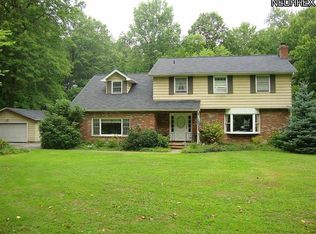 9087 Boyer Ln, Kirtland Hills, OH