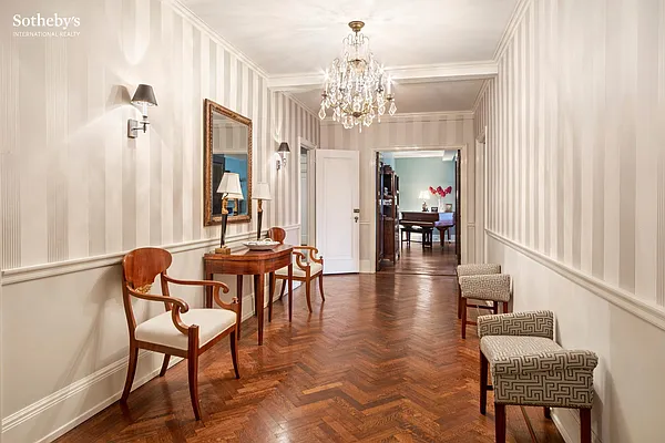 Sold by Sotheby's International Realty | media 15