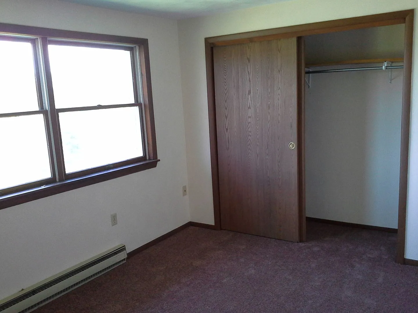 360-374 W. Grape St. — Photo 4
