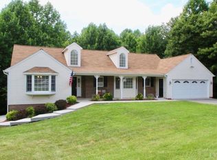 1203 Steeplechase Dr, Evington, VA 24550