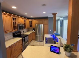 35531 Heritage Ln, Farmington, MI 48335