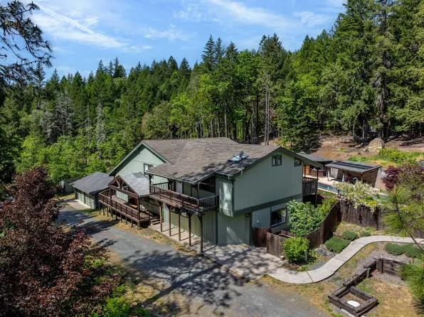 1550 Draper Valley Rd, Selma, OR 97538