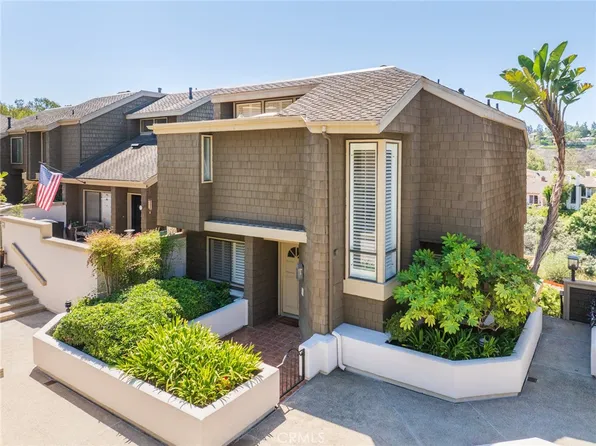 65 Sea Island Dr, Newport Beach, CA 92660