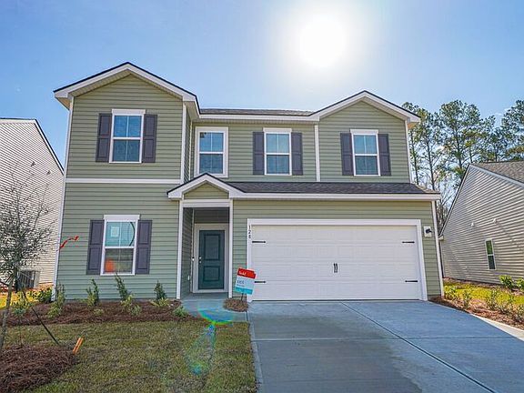 3rd image of 128 Kingswood Cir