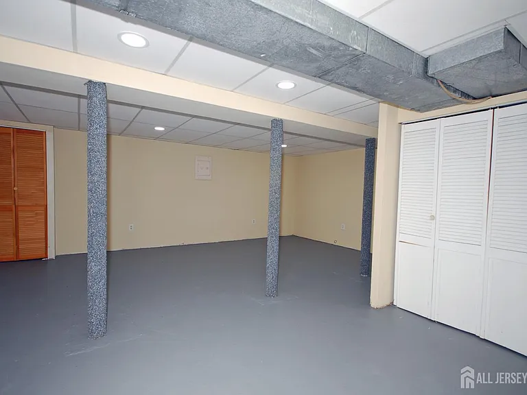 21 Rosewood Ct — Photo 26