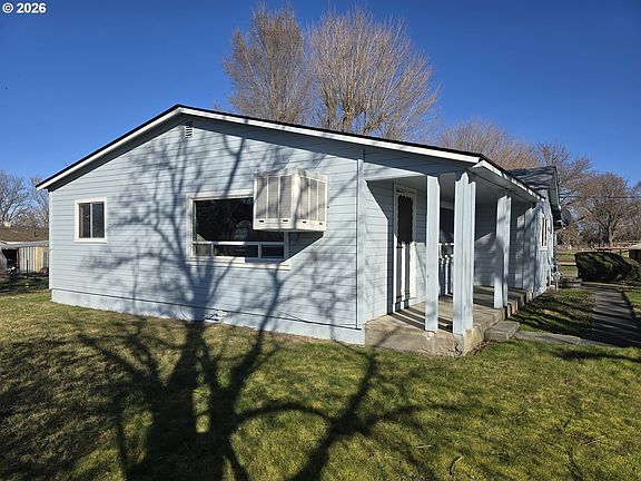 4th image of 32215 Baxter Rd