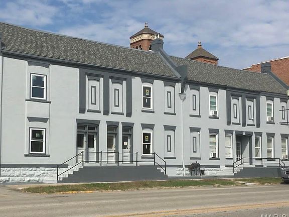 2nd image of 504 Broadway