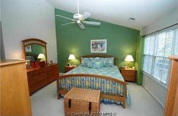 3rd image of 4746 Thornbury Dr