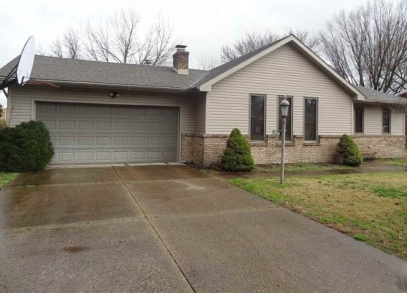 2nd image of 2415 Saratoga Dr