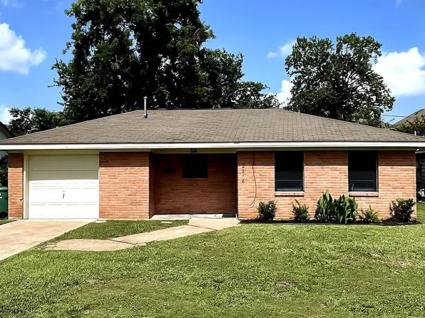 2218 Silverbonnet St, Houston, TX 77055